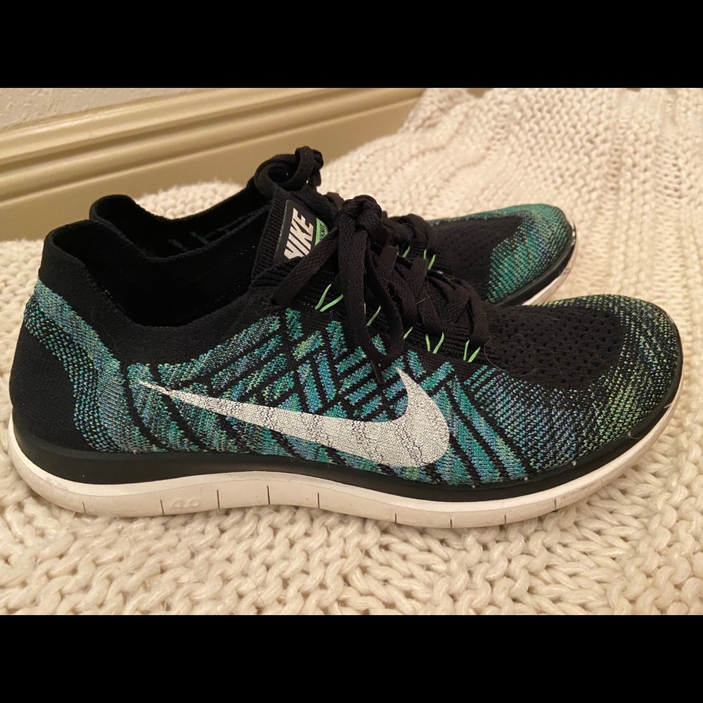Nike Free FlyKnit 4.0 shoes size 9.5